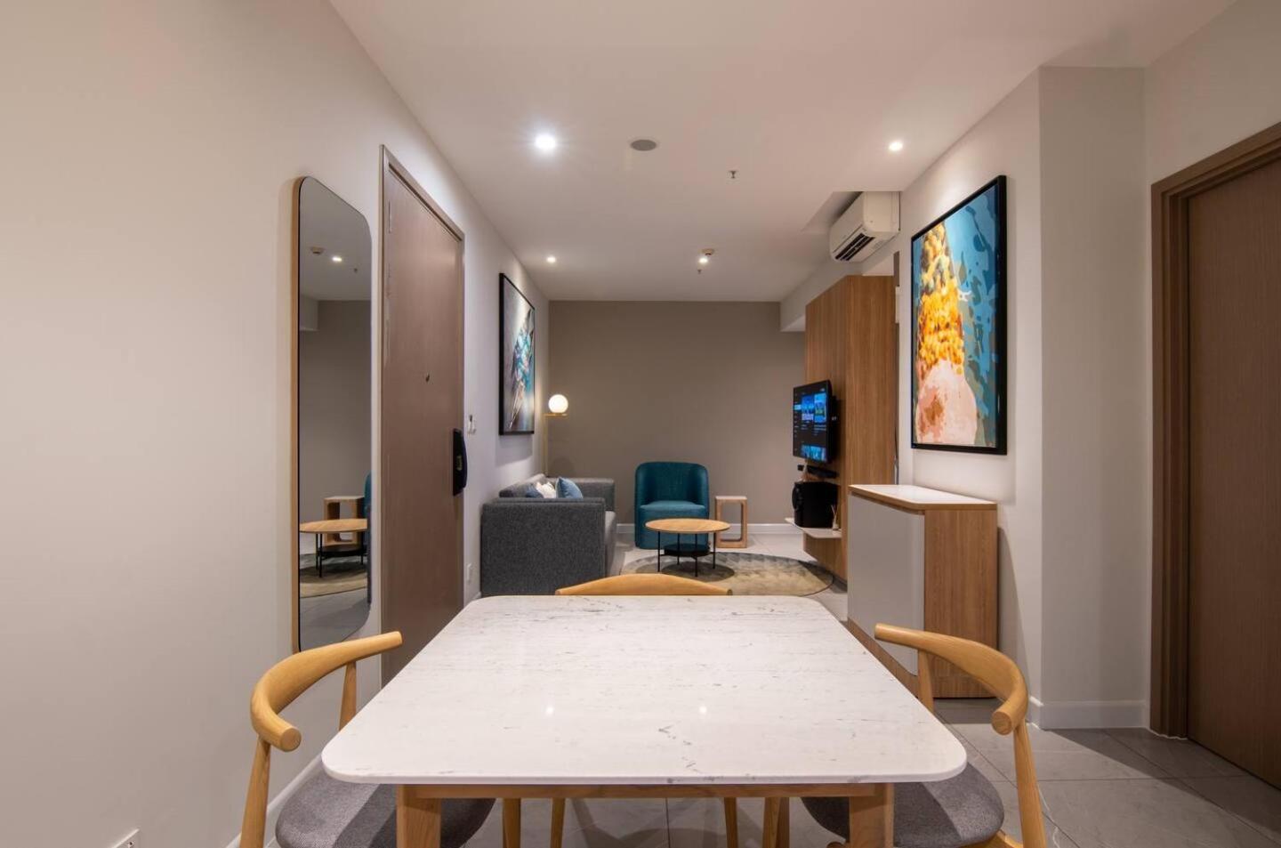 Luxury 2 Or 3Br Apartment In Dist 1 N Pool, Gym, Airport Pickup Πόλη Χο Τσι Μινχ Εξωτερικό φωτογραφία
